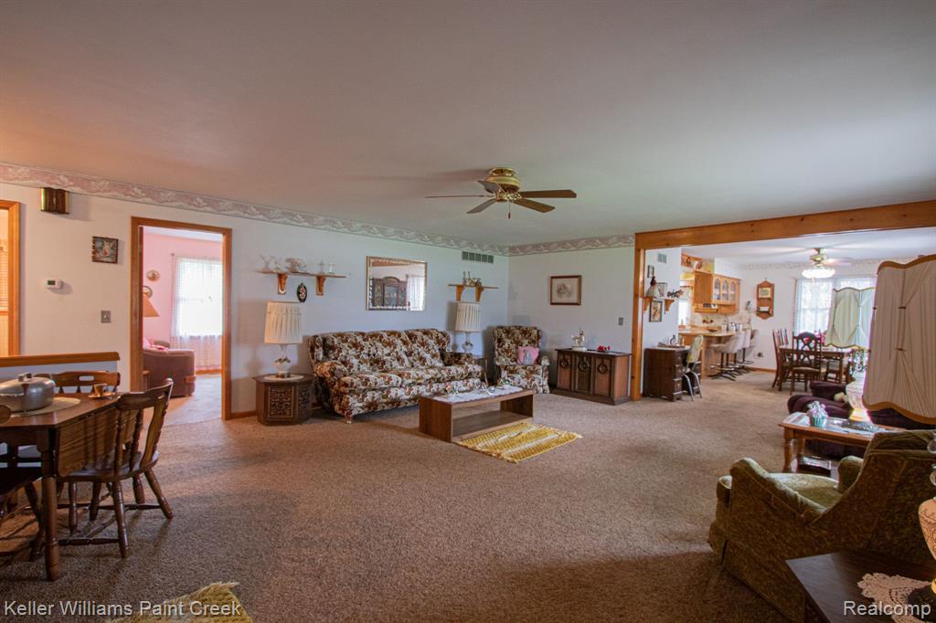 53330 SCHOENHERR Road, Shelby Twp, MI 48315 — Photo 4