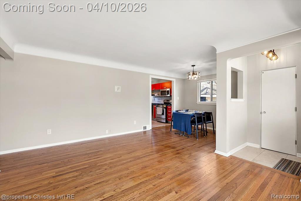 8441 Northfield Boulevard, Oak Park, MI 48237 — Photo 7