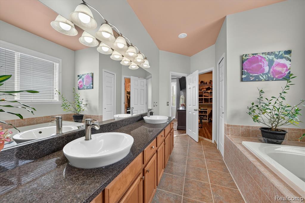 860 Island Lake Drive, Oxford, MI 48371 — Photo 22