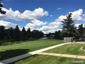 954 Bloomfield Village, Auburn Hills, MI 48326 — Photo 18