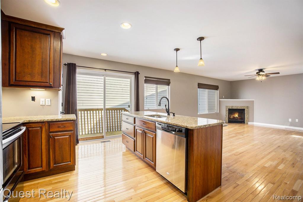 4655 CHRISTOPHER PINES Drive, Clarkston, MI — Photo 9