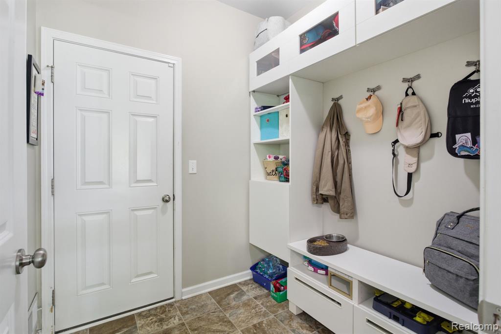28720 Apple Blossom Drive, Flat Rock, MI 48134 — Photo 42