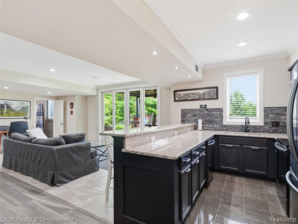 45625 W 9 Mile Road, Novi, MI — Photo 54
