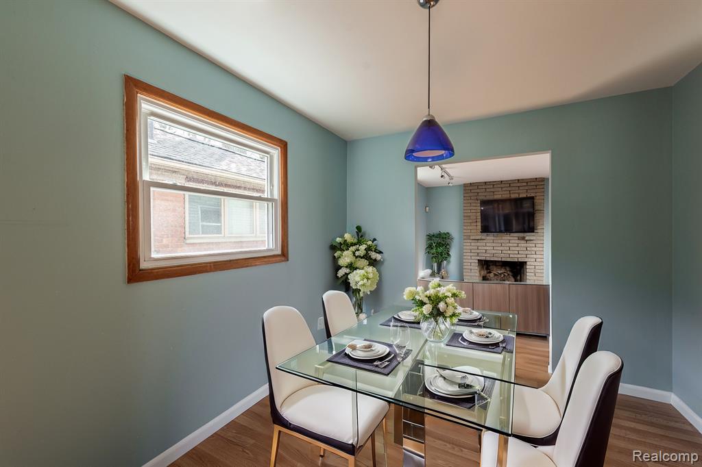 506 S VERMONT Avenue, Royal Oak, MI 48067 — Photo 9