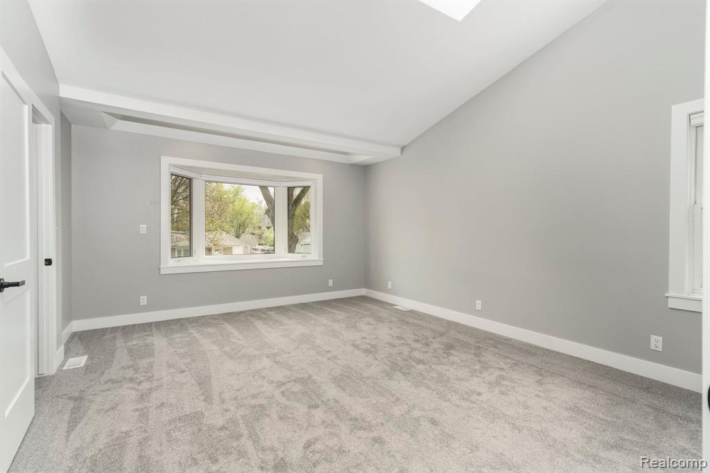 3246 MILLWALL Avenue, Keego Harbor, MI 48320 — Photo 39