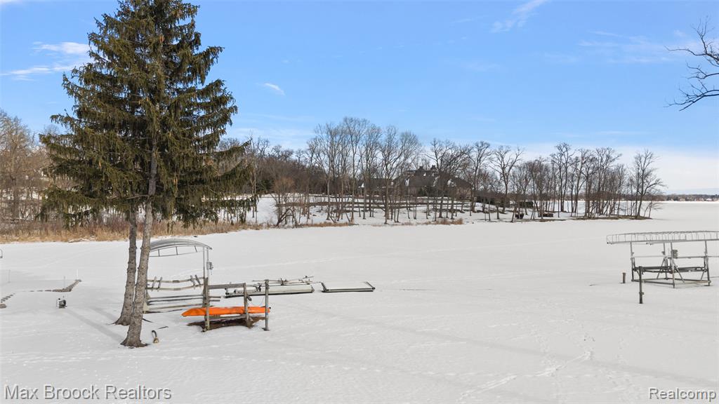 2797 Orchard Place, Orchard Lake Village, MI 48324 — Photo 30