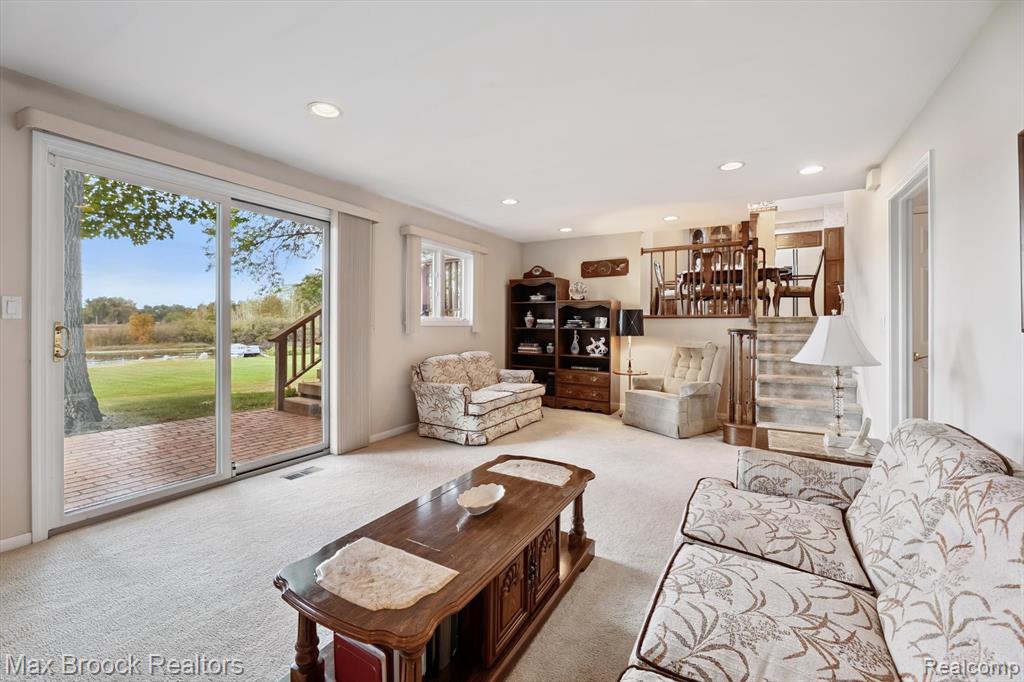 6026 Venice Drive, Commerce Twp, MI 48382 — Photo 15
