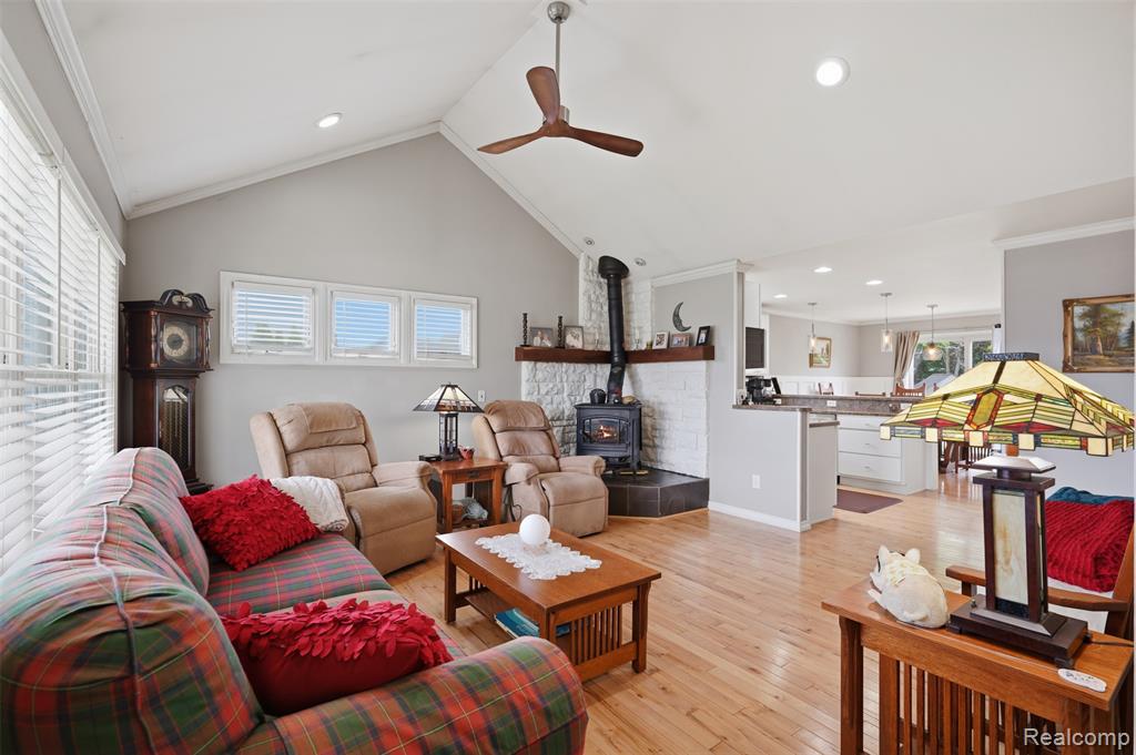 3477 Amber Oaks Drive, Howell, MI 48855 — Photo 6