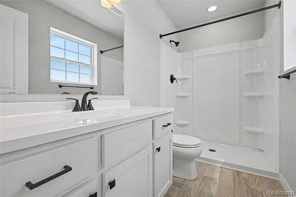 8021 Moonlight Creek Lane, Fowlerville, MI 48836 — Photo 11