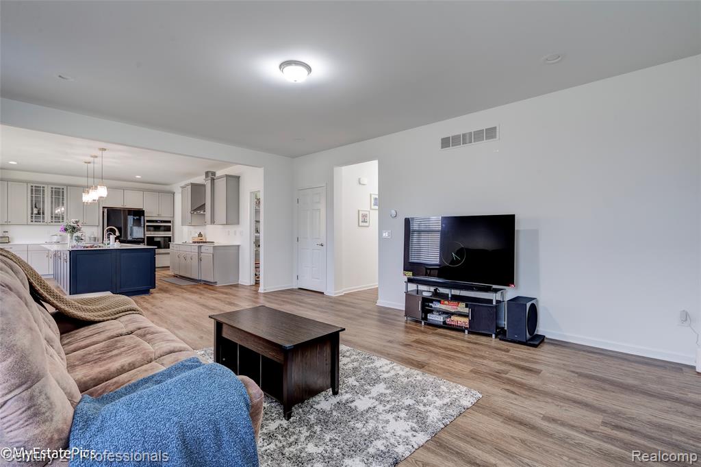 58775 Gidran Drive, South Lyon, MI 48178 — Photo 20