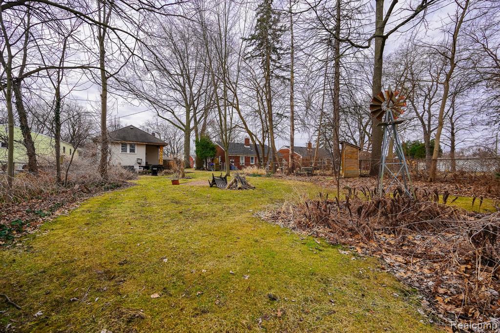 873 HENDRICKSON Boulevard, Clawson, MI — Photo 11