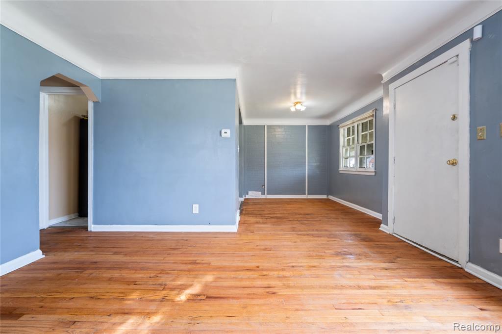 8674 Pierson Street, Detroit, MI 48228 — Photo 7