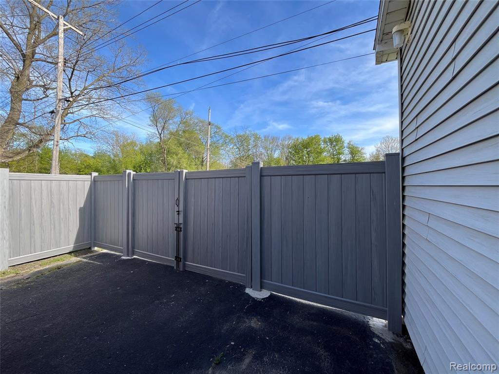 12660 Grafton Road, Carleton, MI 48117 — Photo 78