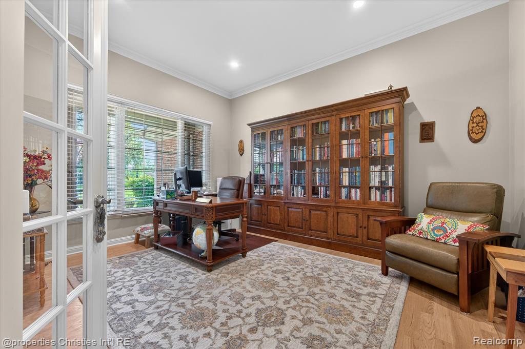 15639 Merion Court, Northville, MI 48168 — Photo 11