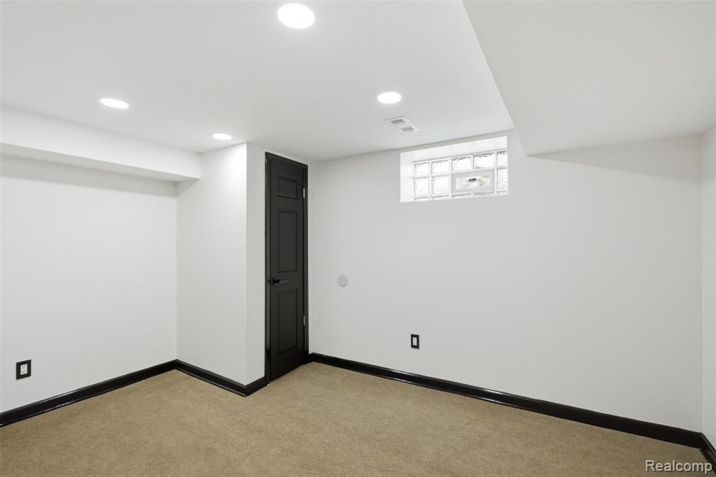 11423 Freeland Street, Detroit, MI 48227 — Photo 16