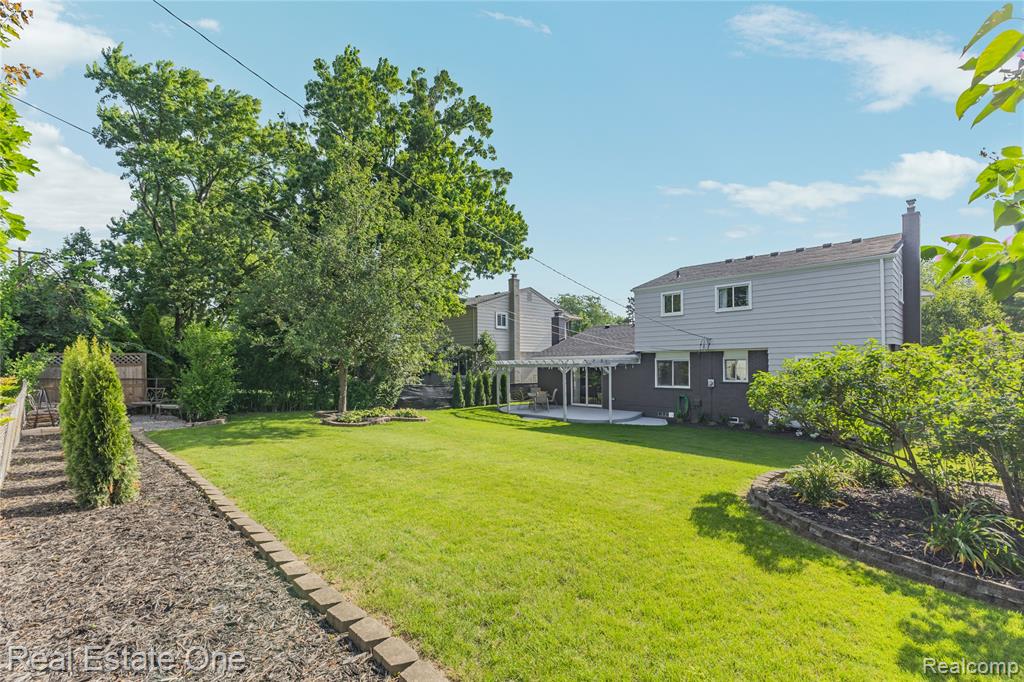 5011 Thorncroft Avenue, Royal Oak, MI 48073 — Photo 58