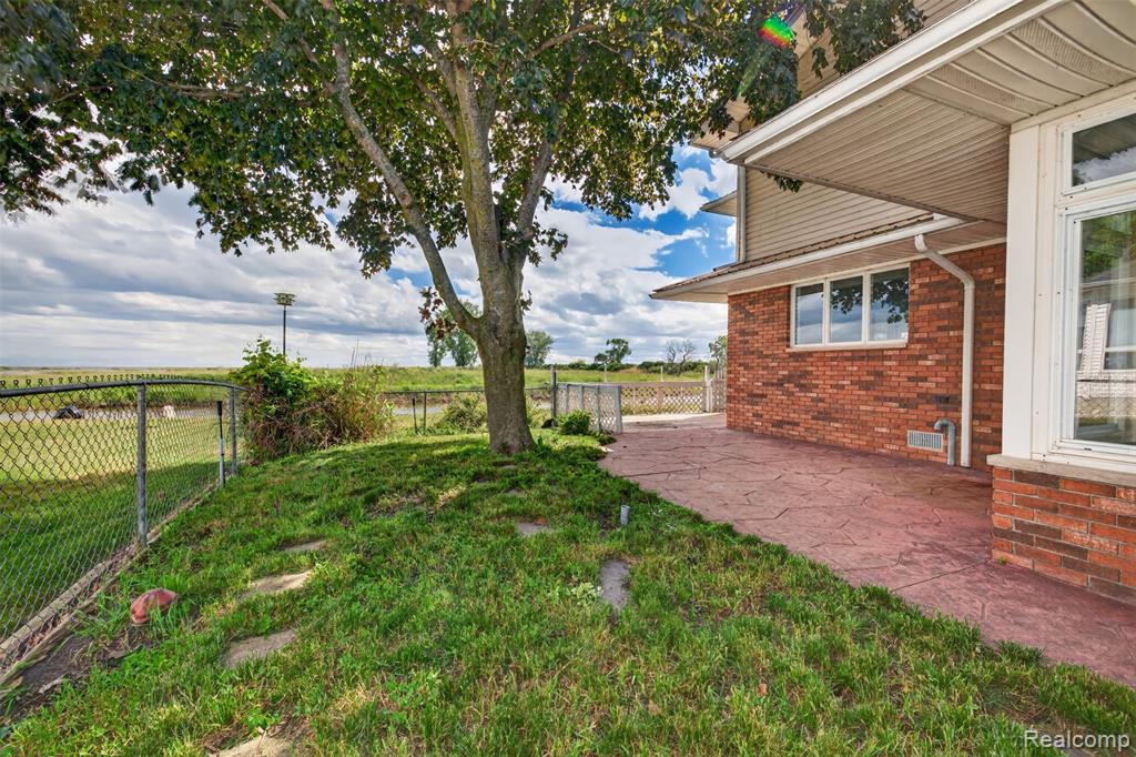 2216 E Bay Ridge Drive, Au Gres, MI 48703 — Photo 66