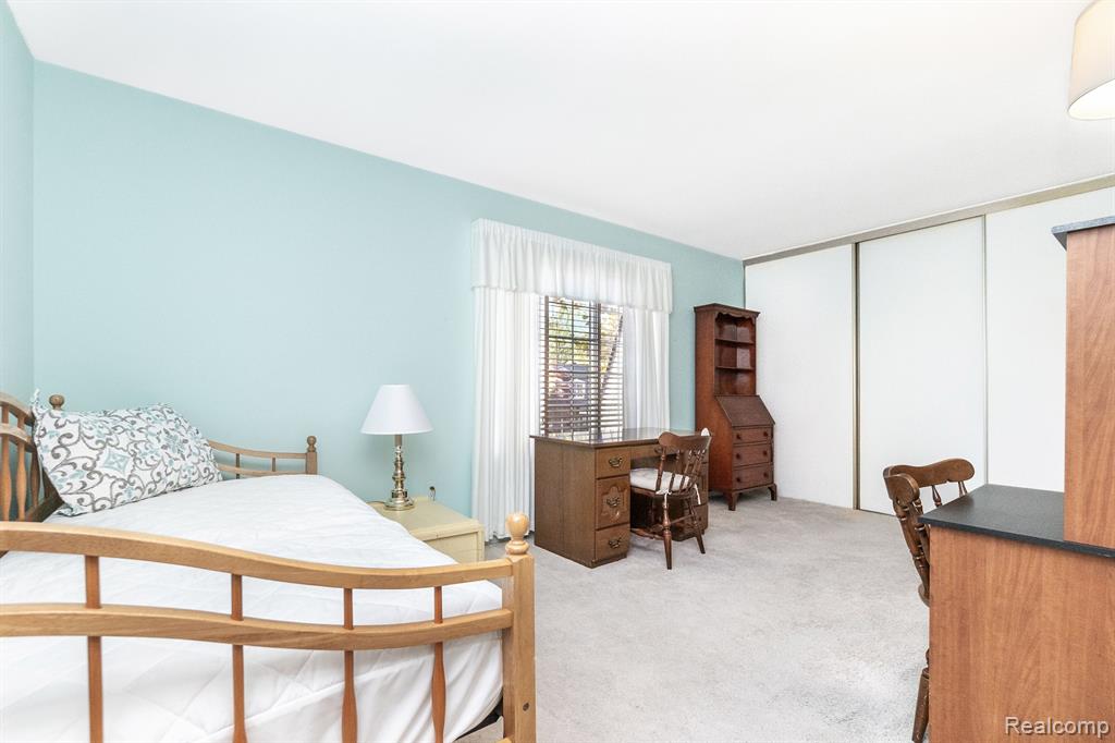 1814 WICKHAM Street, Royal Oak, MI 48073 — Photo 33
