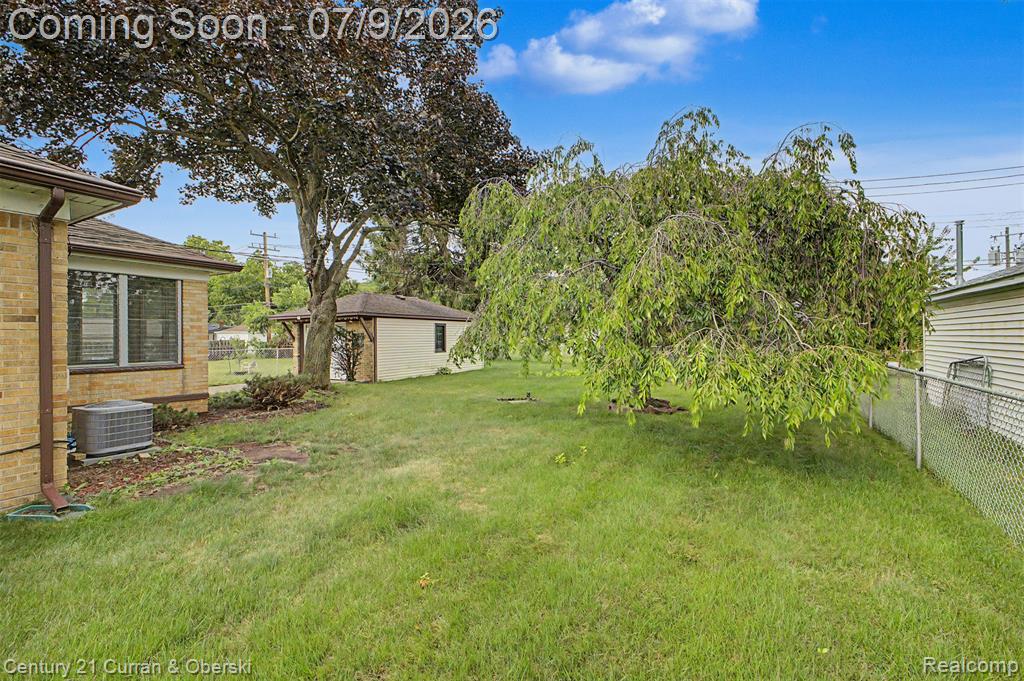 6999 Fenton Street, Dearborn Heights, MI 48127 — Photo 38