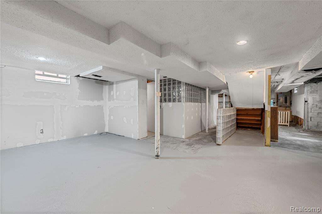 19960 Lichfield Road, Detroit, MI 48221 — Photo 26