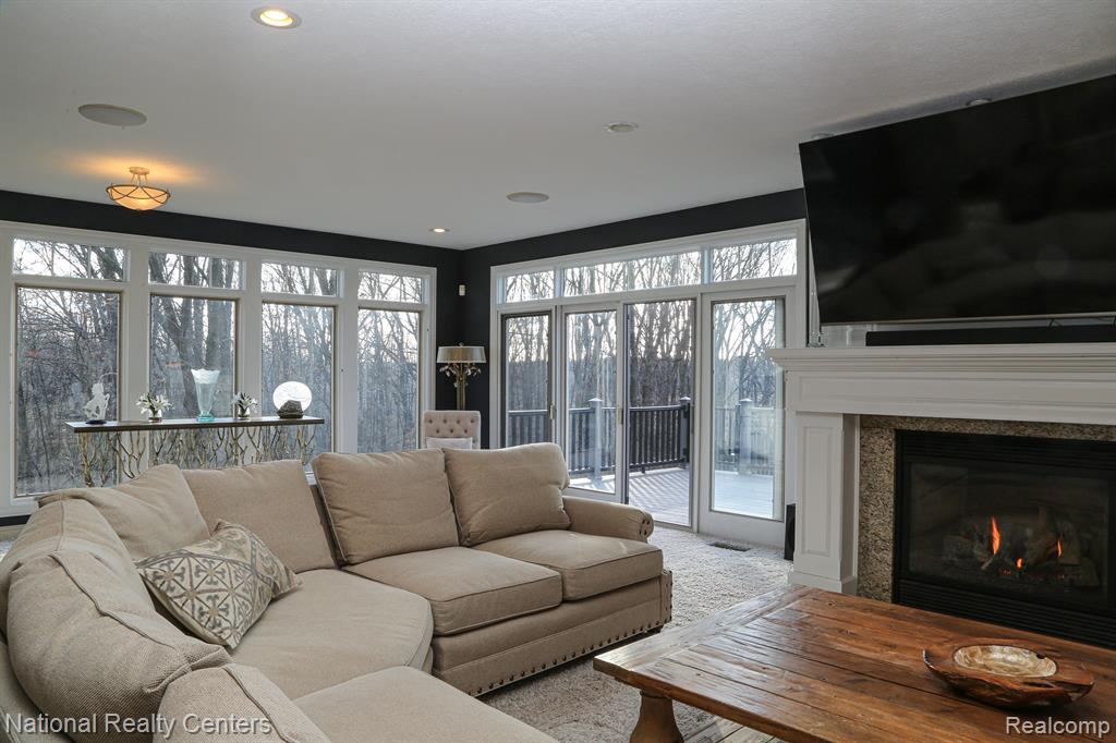 4888 INDIAN CREEK Drive, Jackson, MI 49201 — Photo 18