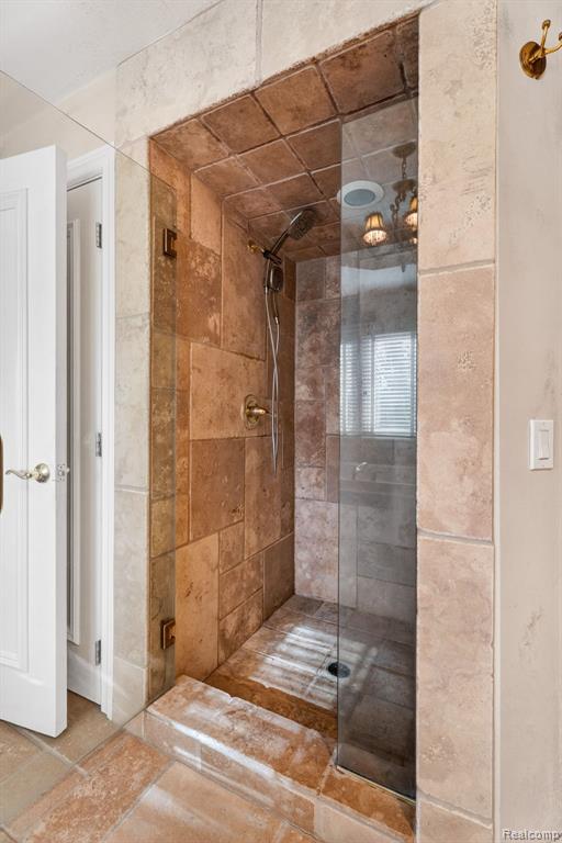 2562 Sequoia Court, Bloomfield, MI 48304 — Photo 27