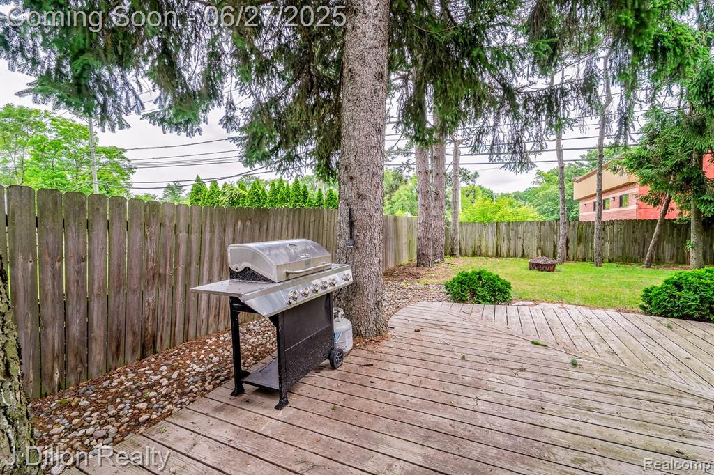 5778 Savoy Drive, Waterford, MI 48327 — Photo 35