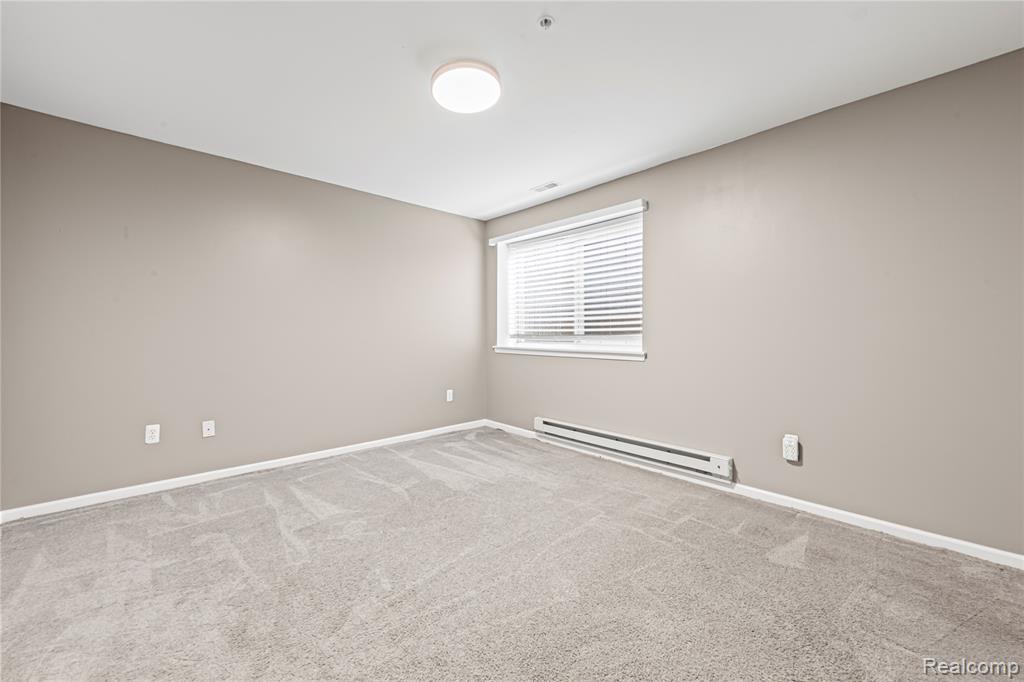 460 Old Pine Way, Walled Lake, MI 48390 — Photo 19