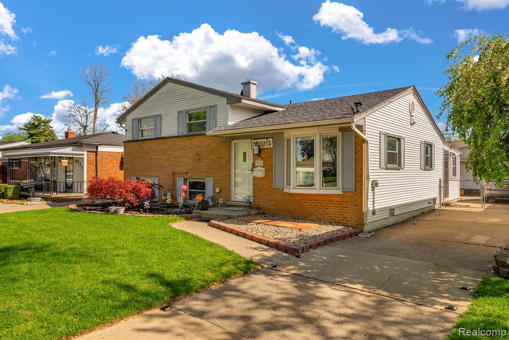 9749 Sylvester Street, Taylor, MI 48180 — Photo 2