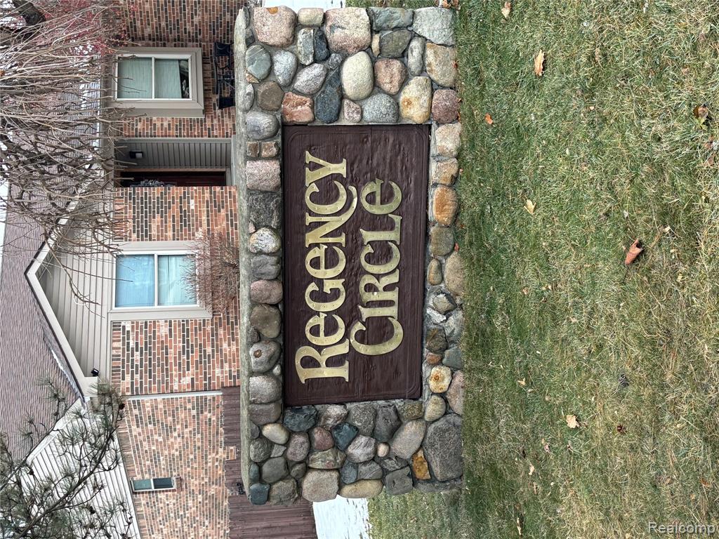 8821 Knolson Avenue, Livonia, MI 48150 — Photo 40