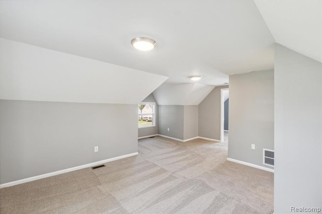 4235 RED ARROW Road, Flint, MI 48507 — Photo 18
