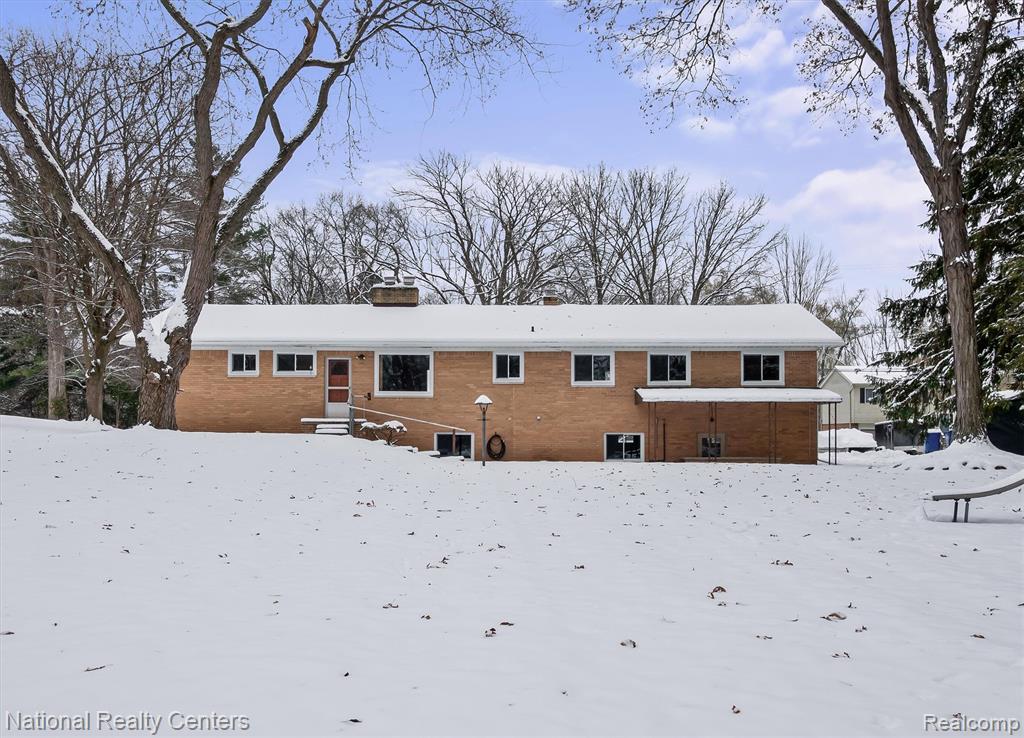 4264 Woodstock Road, Waterford, MI 48328 — Photo 44