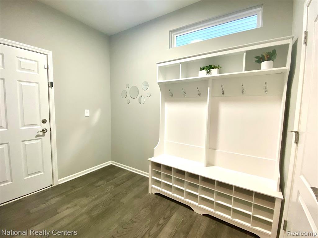2835 Dillon Drive, Ann Arbor, MI 48105 — Photo 11