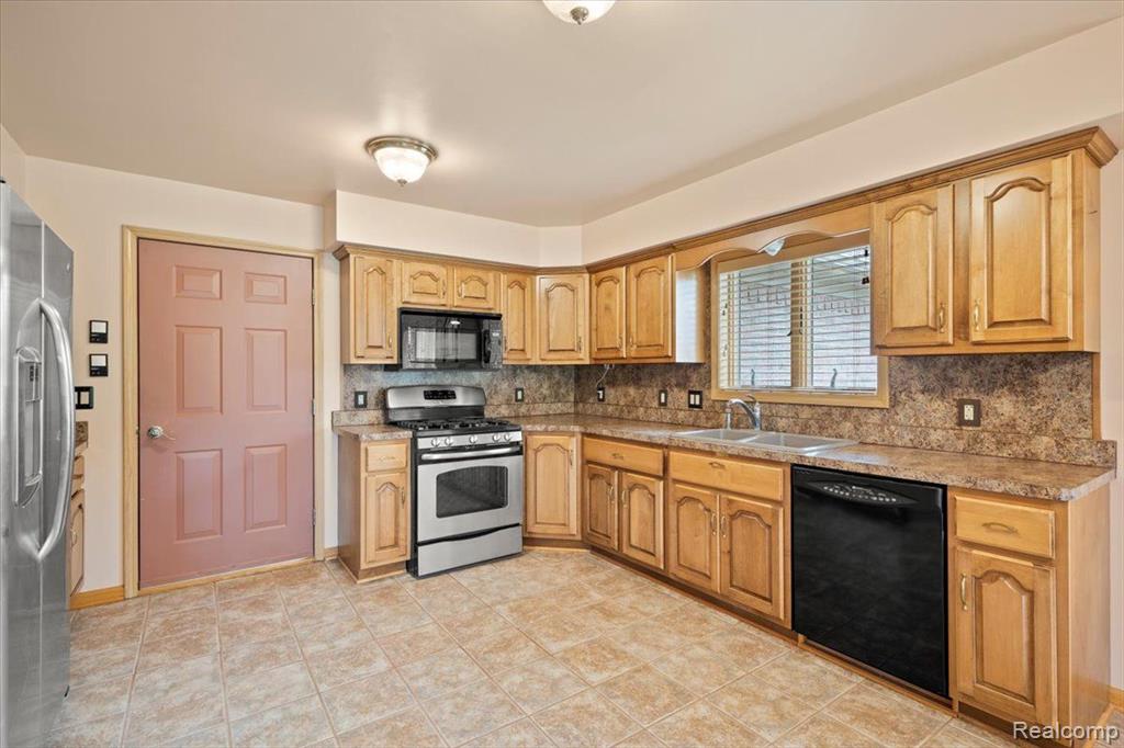 6940 Martin Road, Imlay City, MI 48444 — Photo 20