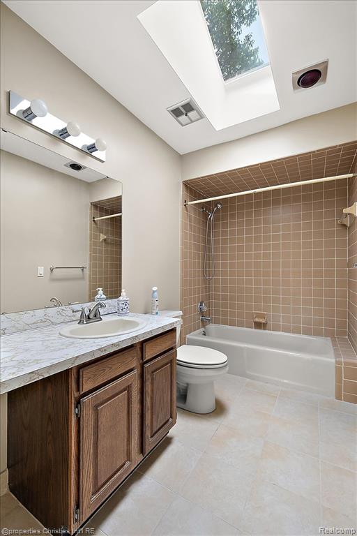 4069 Harbor Vista Drive, Orchard Lake Village, MI 48323 — Photo 40