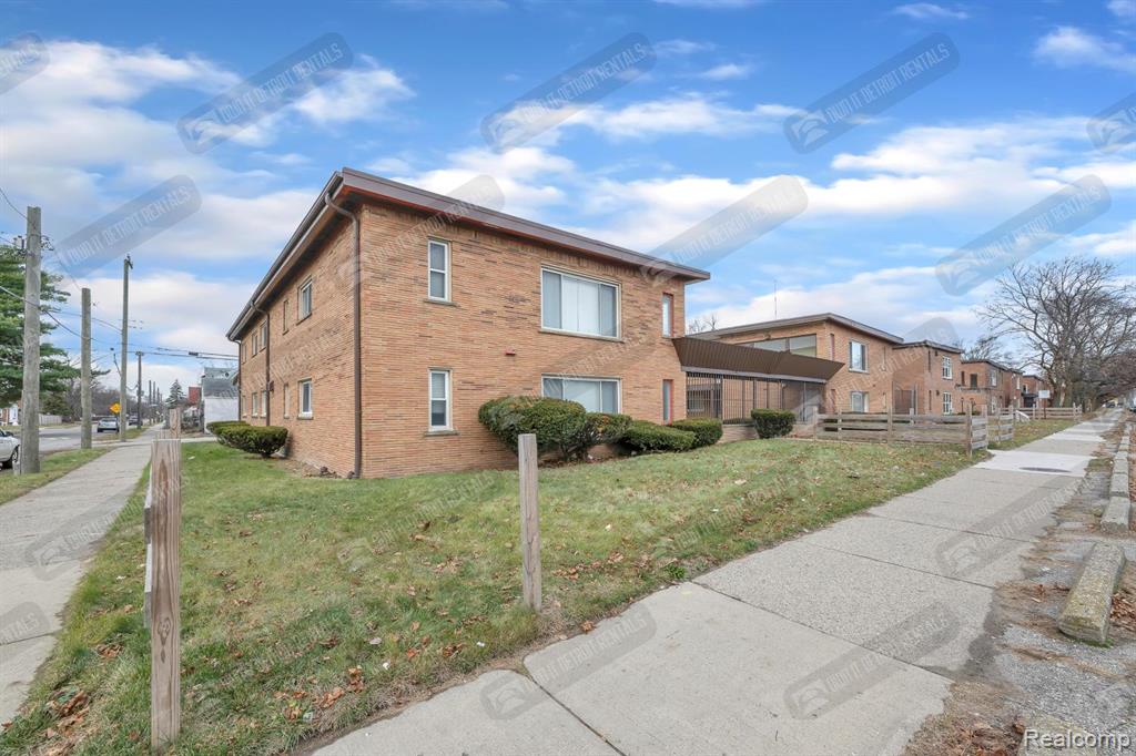 16721 Greenfield Rd