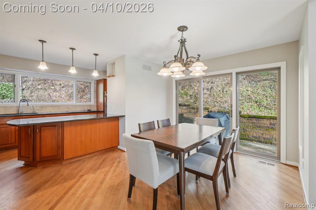 8933 Minne Wanna Road, Clarkston, MI 48348 — Photo 8