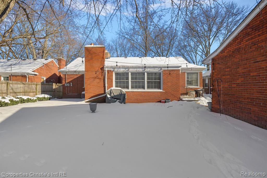 459 BOURNEMOUTH Circle, Grosse Pointe Farms, MI 48236 — Photo 38