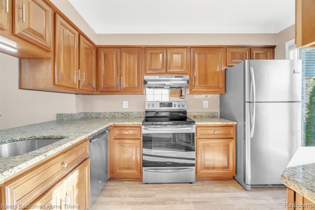 2500 River Apt 55 Road, 55, Marysville, MI 48040 — Photo 16