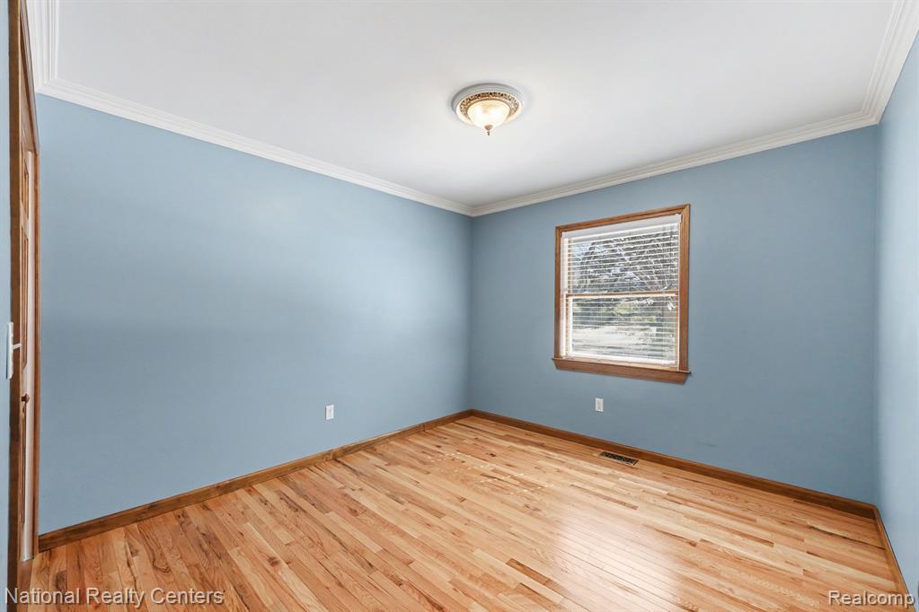 515 E Dawson Road, Milford, MI 48381 — Photo 19