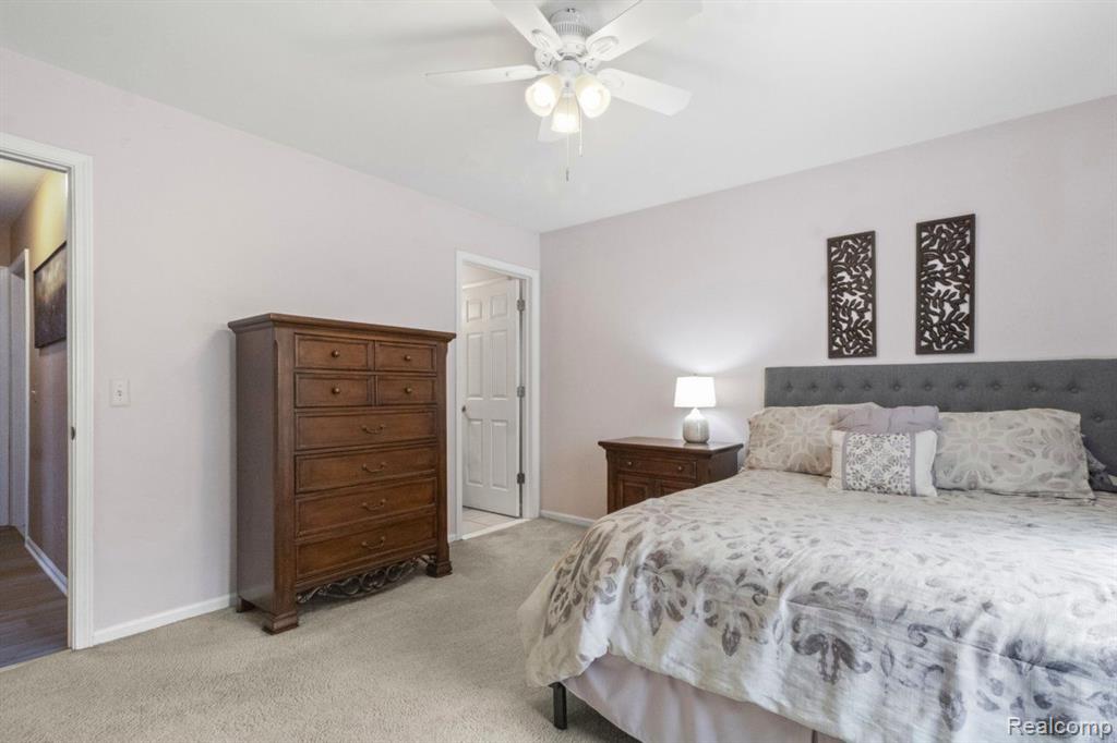 736 PINE TREE Road, Lake Orion, MI 48362 — Photo 14