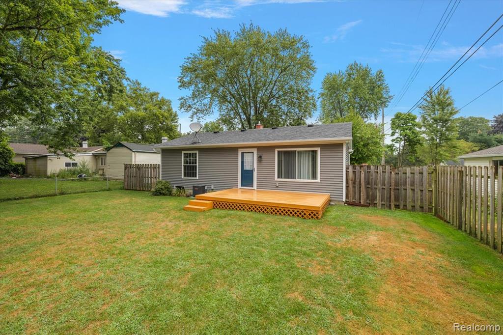 74065 Crull Street, Armada, MI — Photo 22