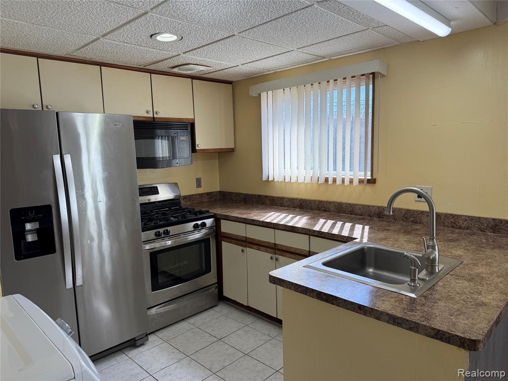 4702 Arden Avenue, Warren, MI 48092 — Photo 11