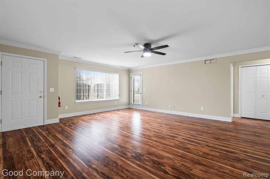 45515 Hidden View Court, Utica, MI 48315 — Photo 2