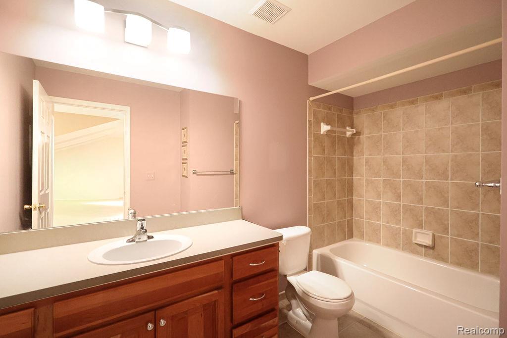 48608 Oak Bridge Drive, Canton, MI 48188 — Photo 6