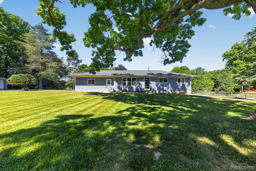 2250 Montague Road, Davison, MI 48423 — Photo 2