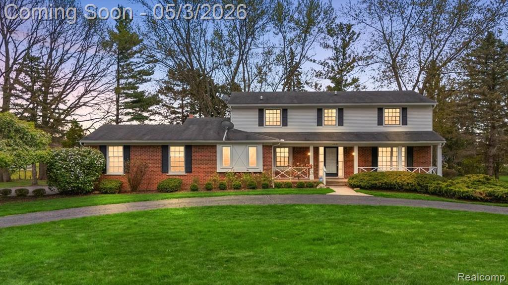 4821 School Bell Lane, Bloomfield Hills, MI 48301 — front exterior