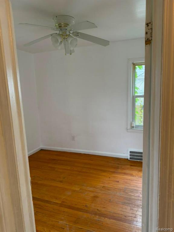 7323 Mettetal Street, Detroit, MI 48228 — Photo 16