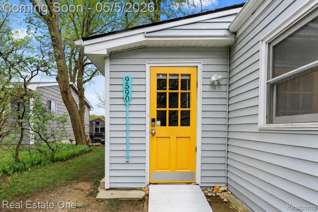 9590 Roundlake Boulevard, White Lake, MI — Photo 5