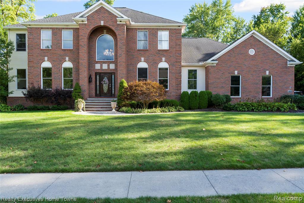 3279 SHOREWOOD Avenue, Fort Gratiot, MI 48059 — Photo 2